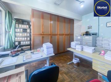 espaço-amplo · Apartamento com Vista para o Guaíba e Excelente Localização no Centro Histórico