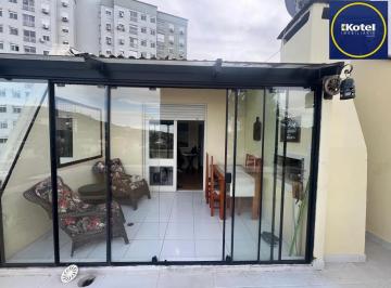 Apartamento · 66m² · 1 Quarto · **Cobertura com 2 Quartos e Churrasqueira na Glória, Porto Alegre - Oportunidade