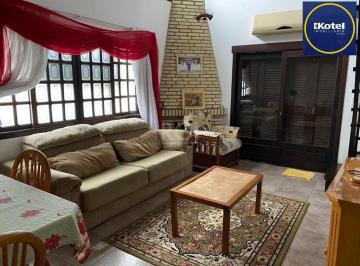 Casa · 330m² · 6 Quartos · 3 Vagas · Casa para Venda - 330m², 6 dormitórios, 3 vagas - Cavalhada