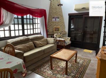 Casa · 330m² · 6 Quartos · 3 Vagas · Casa para Venda - 330m², 6 dormitórios, 3 vagas - Cavalhada