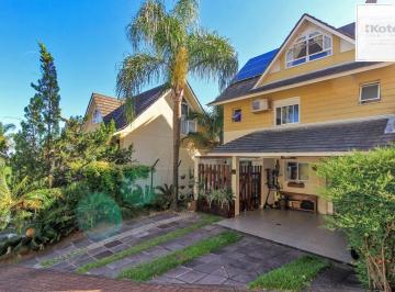 Casa · 301m² · 3 Quartos · 2 Vagas · Casa em Condomínio - Imóvel Raro - Excelente Pátio Privativo