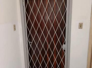 Apartamento · 50m² · 2 Quartos · APARTAMENTO 2 DORMITORIOS AV CAPIVARI BAIRRO CRISTAL