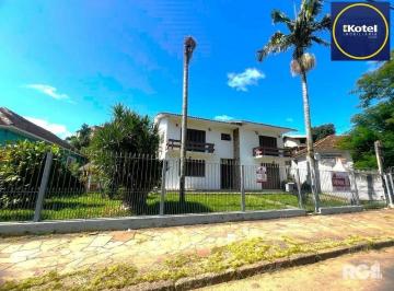 Casa · 743m² · 4 Quartos · 10 Vagas · Casa com 351,60m2 de área construída em propriedade de 743m2 no Bairro Jardim Ca