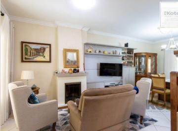 Casa · 186m² · 3 Quartos · 2 Vagas · Casa à venda - em Cavalhada