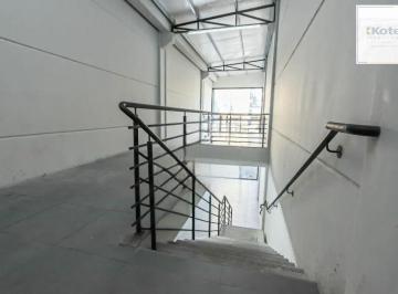 Comercial · 141m² · Loja ótima Localização