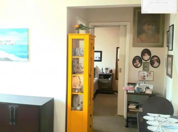 Apartamento · 38m² · 1 Quarto · Vende-se apartamento com 1 quarto e 38m² - Bom Fim