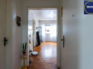 Apartamento · 78m² · 3 Quartos · Apartamento à venda - em Menino Deus