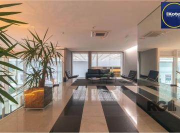 Comercial · 37m² · Sala comercial com 36,7 m² de área privativa e 1 vaga(s) de garagem. Localizado