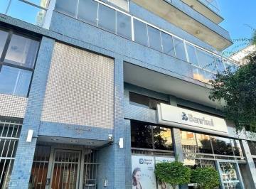 Apartamento · 148m² · 3 Quartos · 1 Vaga · Apartamento de 3 quartos, 2 banheiros e 1 vaga de garagem no bairro Floresta POA