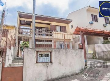 Casa · 200m² · 4 Quartos · 3 Vagas · Casa de 4 dormitórios no bairro Glória