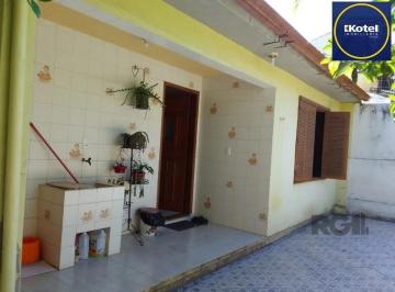 Casa · 244m² · 4 Quartos · Casa de 4 quartos com 243,58m² no Bairro Lomba do Pinheiro