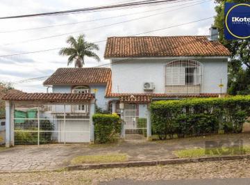 Casa · 180m² · 4 Quartos · 4 Vagas · Casa no bairro Cristal, Possui 4 dormitórios, sendo 1suíte, closet e banheira de