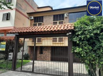 Apartamento · 302m² · 3 Quartos · 2 Vagas · Apartamento à venda - em Camaquã