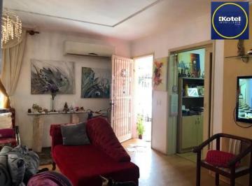 Casa · 200m² · 3 Quartos · 2 Vagas · Casa para Venda - 200m², 3 dormitórios, sendo 1 suites, 2 vagas - Chácara das Pe