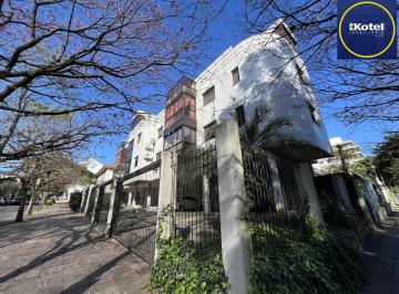 Apartamento · 50m² · 1 Quarto · 1 Vaga · Apartamento de um quarto no bairro São João em Porto Alegre