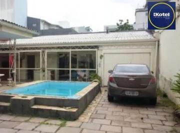 Casa · 330m² · 5 Quartos · 7 Vagas · Casa para Venda - 330m², 5 dormitórios, sendo 1 suites, 7 vagas - Menino Deus