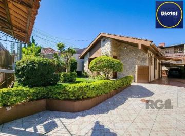 Casa · 131m² · 4 Quartos · 3 Vagas · Casa à venda - em Tristeza