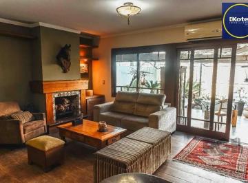 Casa · 246m² · 3 Quartos · 2 Vagas · Casa à venda - na Vila Assunção