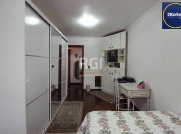 Casa · 280m² · 3 Quartos · 2 Vagas · Casa para Venda - 280m², 3 dormitórios, 2 vagas - Petrópolis