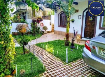 Casa · 240m² · 3 Quartos · 3 Vagas · Casa para Venda - 240m², 3 dormitórios, 3 vagas - Teresópolis