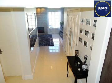 Casa · 244m² · 3 Quartos · 2 Vagas · Casa para Venda - 244m², 3 dormitórios, sendo 1 suites, 2 vagas - Santa Tereza