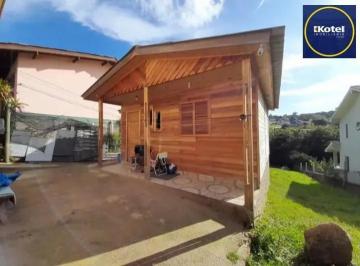 Terreno · 824m² · Terreno com 2 casas pré-fabricadas recém-construídas