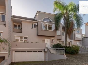 Casa · 221m² · 3 Quartos · 2 Vagas · Casa Ampla em Condomínio com Acesso ao Rio – 3 Dormitórios e Excelente Infraestr
