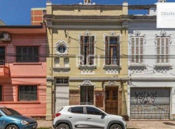 Casa · 490m² · 3 Quartos · Casa para Venda - 490m², 3 dormitórios, sendo 1 suites, Floresta