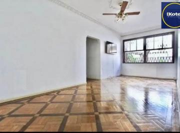 Apartamento · 147m² · 3 Quartos · Apartamento garden com pátio Menino Deus