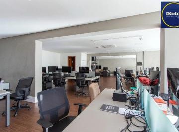 Comercial · 225m² · 4 Quartos · 3 Vagas · Cobertura Comercual para Venda - 225,39m², 3 vagas cobertas - Bela Vista