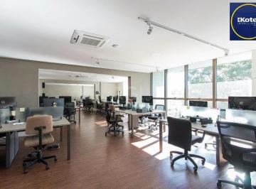 Comercial · 188m² · 4 Quartos · 3 Vagas · Conjunto/Sala para Venda - 188,42m², 3 vagas cobertas - Bela Vista