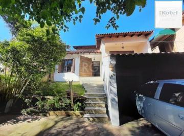 Casa · 122m² · 5 Quartos · 2 Vagas · Casa para Venda - 122m², 5 dormitórios, sendo 2 suites, 2 vagas - Teresópolis