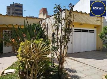 Casa · 207m² · 4 Quartos · 4 Vagas · Casa com 4 dormitórios no bairro Passo da Areia
