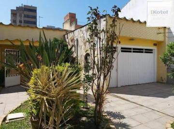 Casa · 207m² · 4 Quartos · 4 Vagas · Casa com 4 dormitórios no bairro Passo da Areia