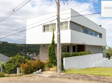 Casa · 481m² · 4 Quartos · 2 Vagas · Luxuosa Casa em Condomínio de Alto Padrão com vista para Guaiba