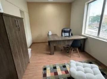 Comercial · 26m² · 1 Vaga · Sala comercial localizada, no coração do bairro Tristeza.