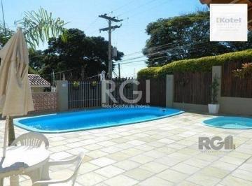Casa · 96m² · 3 Quartos · 1 Vaga · Casa em condomínio no Partenon de 3 dormitórios e vaga