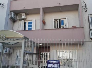 Apartamento · 63m² · 2 Quartos · Apartamento térreo de dois quartos no bairro Santana em Porto Alegre