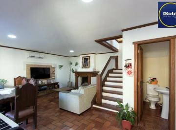 Casa · 195m² · 2 Quartos · 2 Vagas · Casa Condominio para Venda - 195m², 2 dormitórios, sendo 1 suites, 2 vagas - Tri