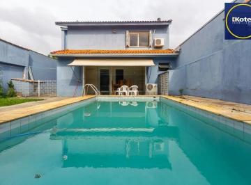 Casa · 246m² · 4 Quartos · 3 Vagas · Casa de 4 dormitórios à venda no Bairro Ipanema - Porto Alegre