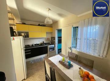 Casa · 92m² · 3 Quartos · 2 Vagas · Casa no Condomínio Solar da Landel, 3 quartos 1 Vaga de garagem Bairro Tristeza