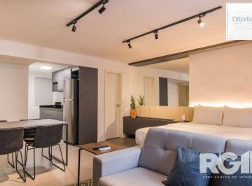 Apartamento · 42m² · 1 Quarto · Studio com localização no Centro Histórico de Porto Alegre, uma das ruas mais ch
