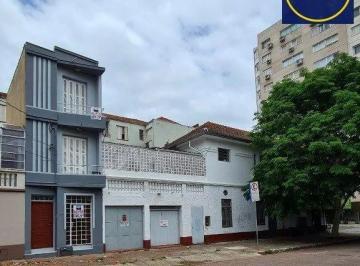 Fachada · Edifício (prédio) com 03 apartamentos de 01 dormitório no Bairro Auxiliadora