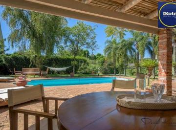 Casa · 418m² · 5 Quartos · 6 Vagas · Casa para Venda - 418m², 5 dormitórios, sendo 1 suites, 6 vagas - Tristeza