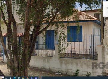 Casa · 140m² · 5 Quartos · 2 Vagas · BAIXOU! Casa à Venda Bairro Glória próxima ao BOURBON SHOPPING Teresópolis.
