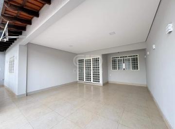 Casa · 200m² · 4 Quartos · 2 Vagas · Casa de 4 quartos sendo 2 suítes à venda no CPA IV, Setor 5