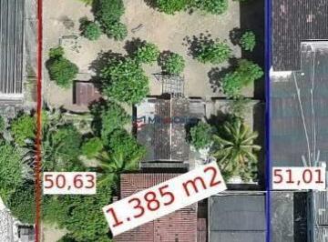 Casa · 450m² · 4 Quartos · 2 Vagas · CASA A VENDA EM LOTE COM 1.385,30M² EXCELENTE PARA INVESTIMENTO NO BROMÉLIAS!