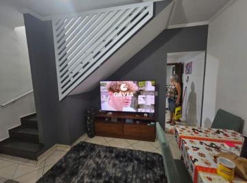 Casa · 74m² · 2 Quartos · 1 Vaga · Sobrado à venda no Parque São Vicente em São Vicente.