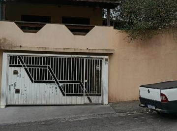 foto1 · Sobrado à venda no Jardim Irapuã  2 dormitórios, quintal e sacada