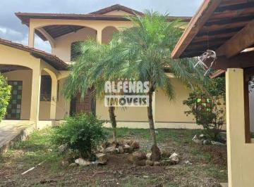 Casa · 360m² · 2 Quartos · 5 Vagas · EXCELENTE CASA 